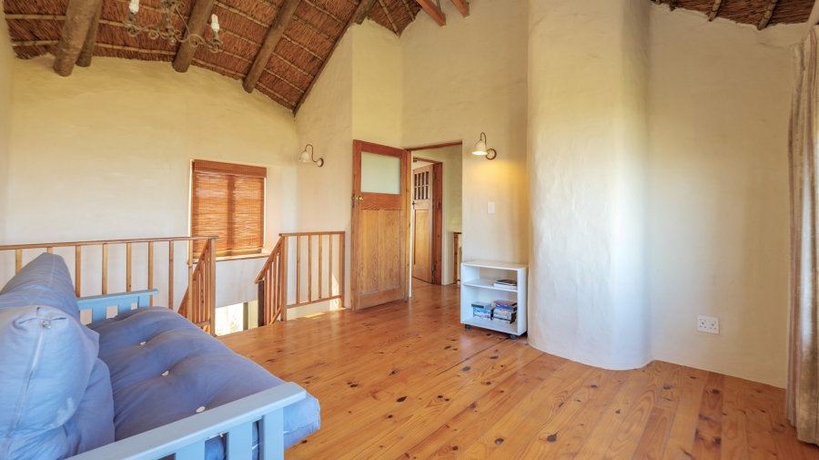 6 Bedroom Property for Sale in Suiderstrand Western Cape